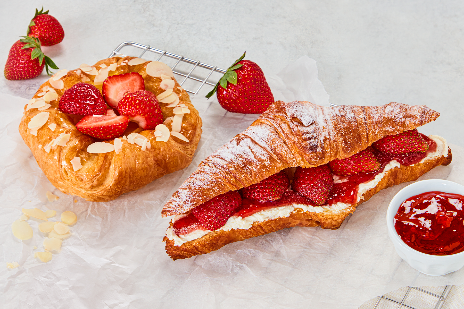 <h2>NUR FÜR KURZE ZEIT </h2>  : Erdbeerplunder und Buttercroissant Erdbeere